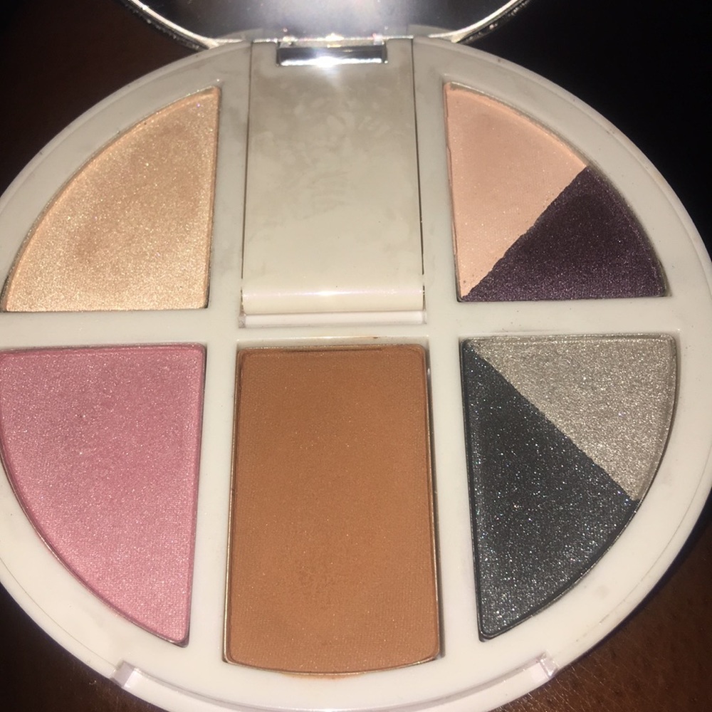100% AUTHENTIC PUR EYESHADOW PALLETE